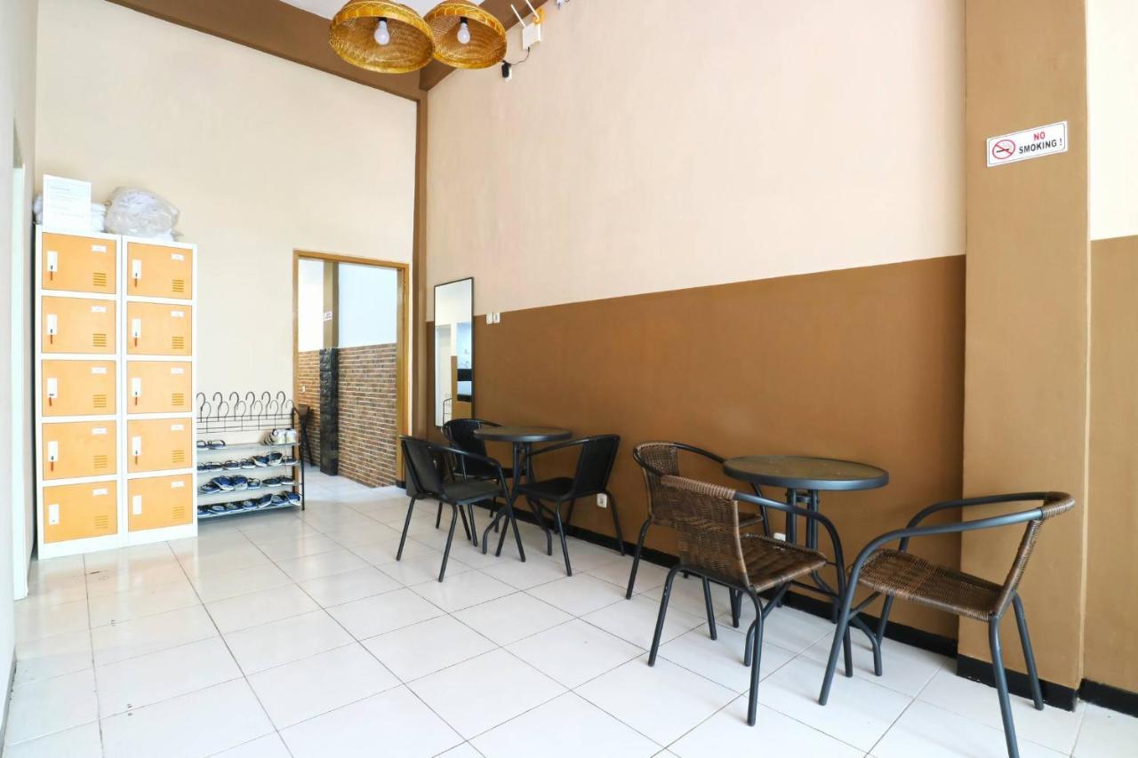 Pondok Backpacker City Square Malang Eksteriør bilde