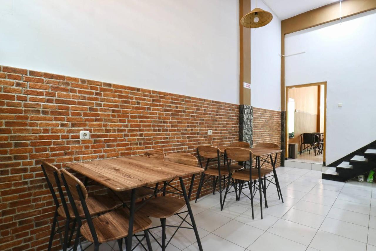 Pondok Backpacker City Square Malang Eksteriør bilde